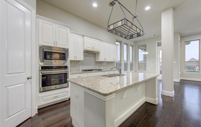 Building Photo - 29419 Wood Lily Dr
