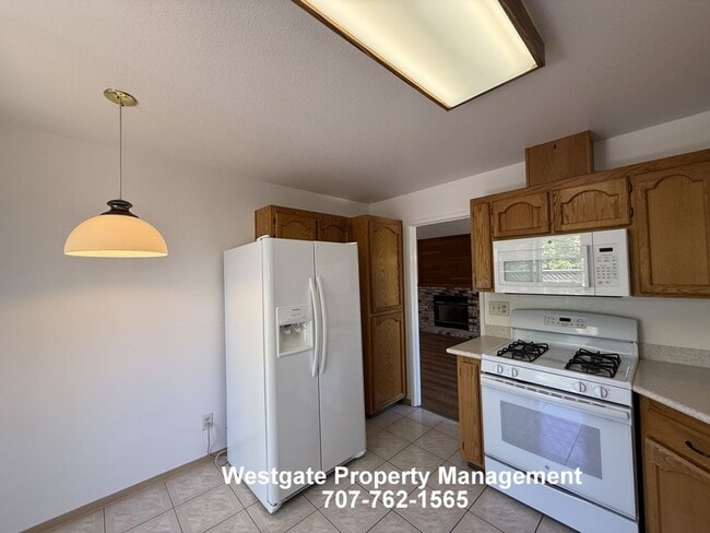 Building Photo - 1417 Dandelion Way