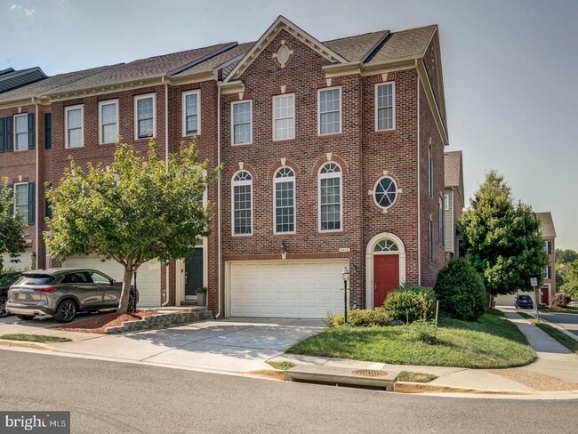 Building Photo - 8410 Chaucer House Ct