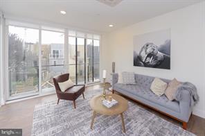 Building Photo - 1214 N American St