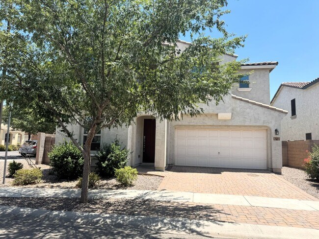 Building Photo - Spacious 5-Bedroom + Loft in Lyons Gate wi...
