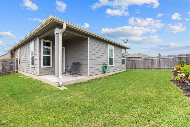 Building Photo - 237 Benmyrtle Trl