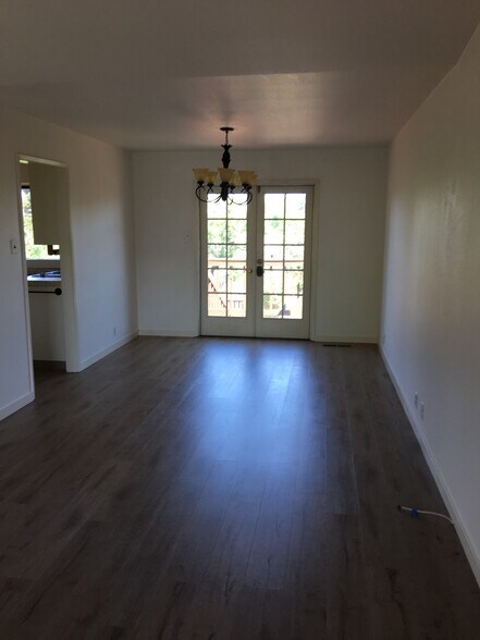 Building Photo - 20 Meleean Ln