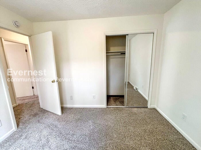 Building Photo - 739 43rd Ave