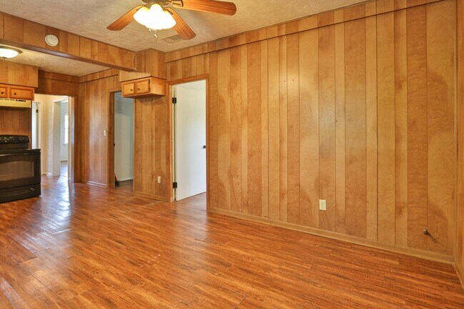 Building Photo - 11913 25th St