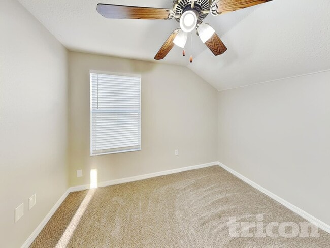 Building Photo - 3919 Day Bridge Pl