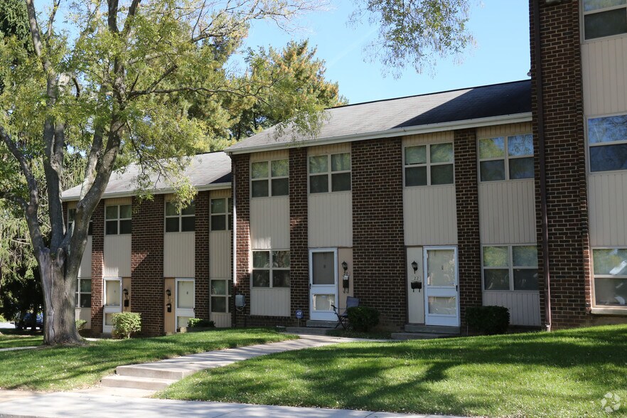 McDonogh Village Apartments & Townhomes 3771 Brice Run Rd