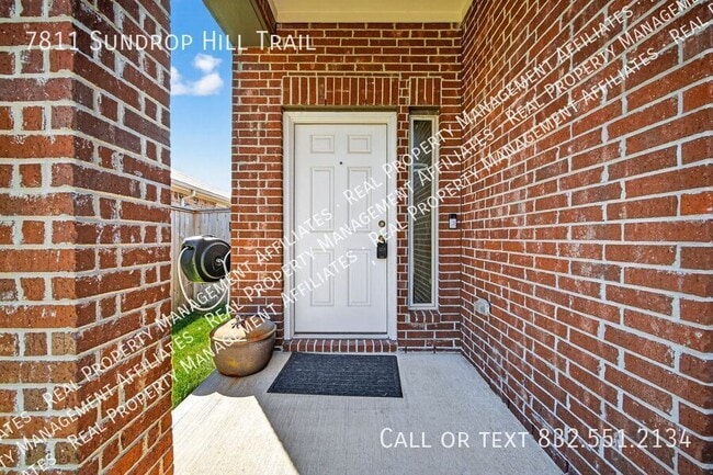 Building Photo - 7811 Sundrop Hl Trl