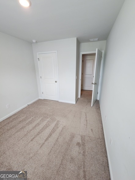 Building Photo - 214 Coneflower Rd