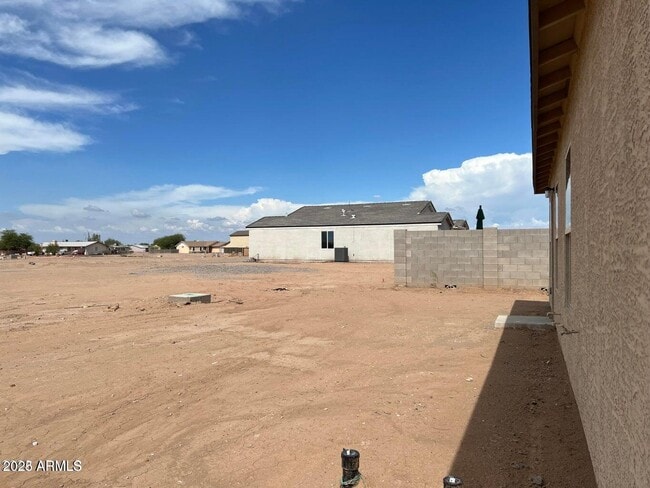 Building Photo - 8500 W Coronado Dr