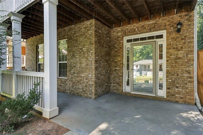 Building Photo - 187 Hemphill School Rd NW