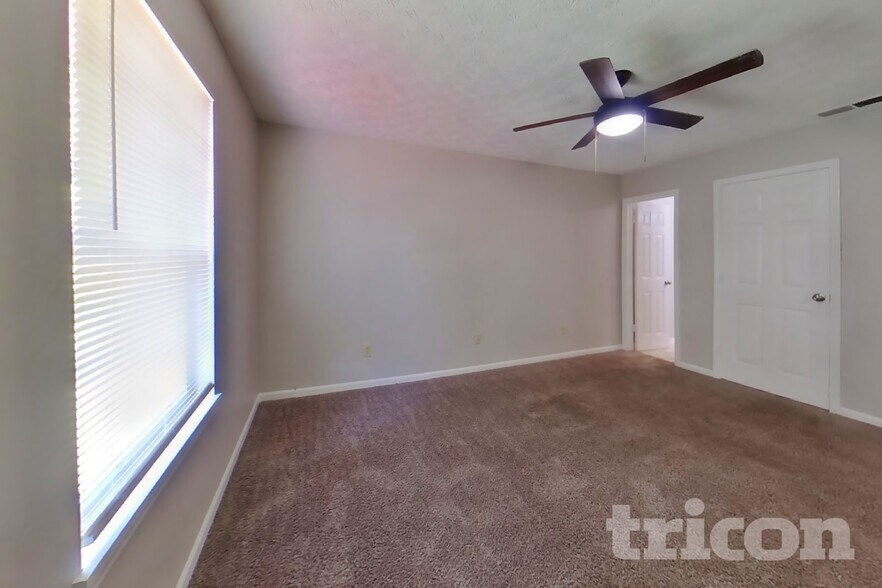 Building Photo - 2607 Cooper Pointe Cir