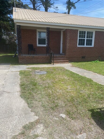 Building Photo - 595 South 7th Street