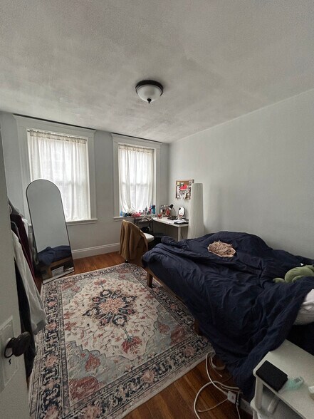 Building Photo - 90 Brainerd Rd