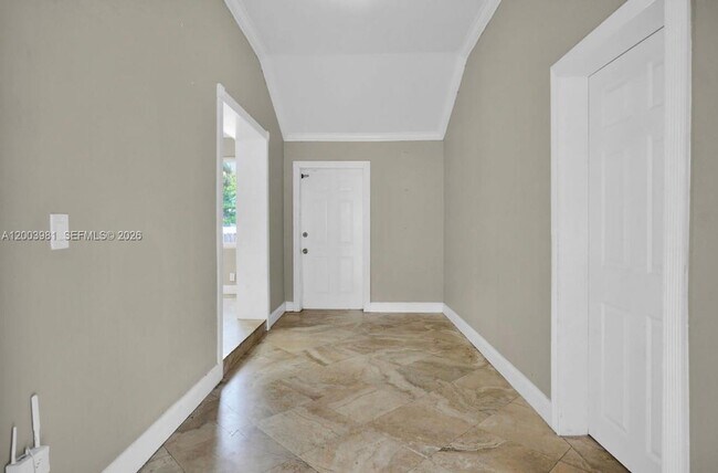 Building Photo - 1630 Van Buren St