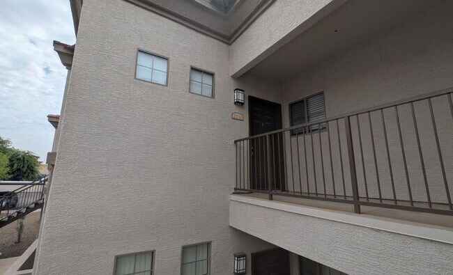 Building Photo - 1 Bedroom Condo in the Solana Townhome Community Near E Baseline Rd and S Higley Rd!