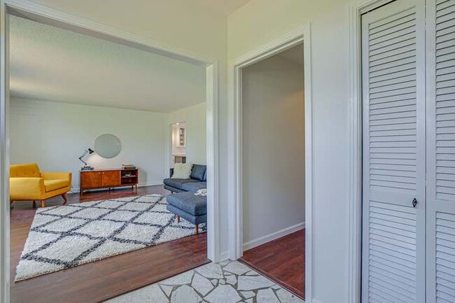 Building Photo - 3610 S Mt Juliet Rd