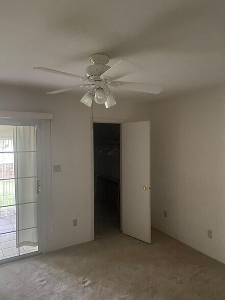 Building Photo - 1447 Thornwood Dr