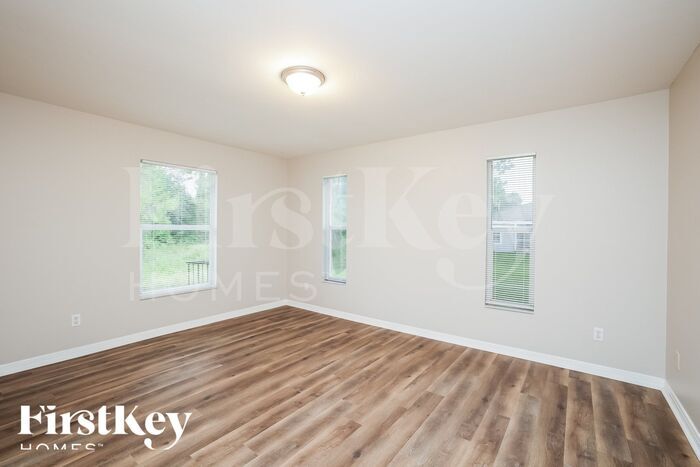Building Photo - 4725 22nd St SW