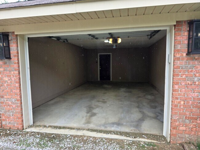 Building Photo - 103 Stanford Cir