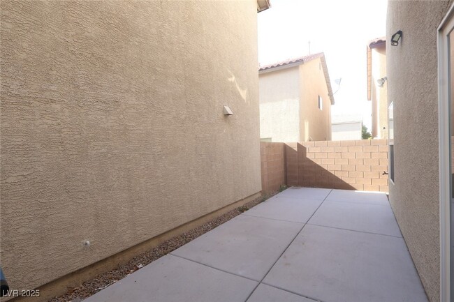 Building Photo - 7252 High Cascade Ave