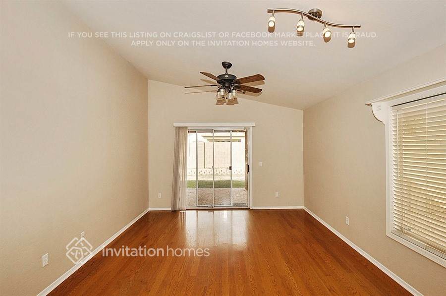 Building Photo - 12230 W Aster Dr