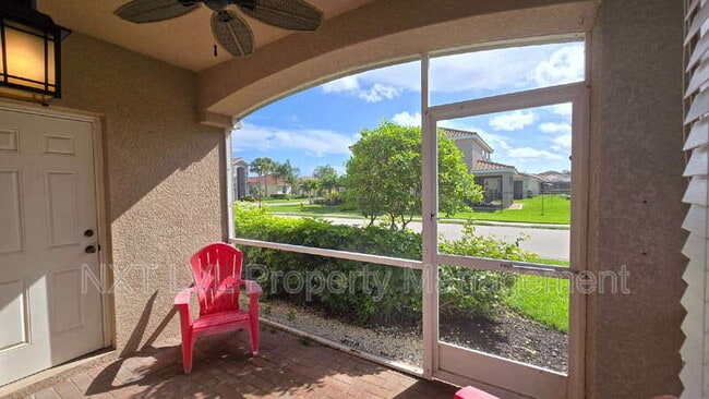 Building Photo - 2448 Laurentina Ln