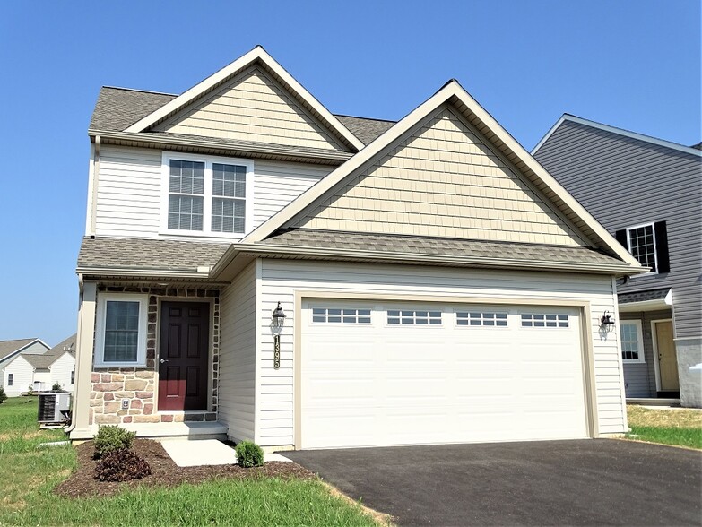 Building Photo - 1395 Fieldstone Dr