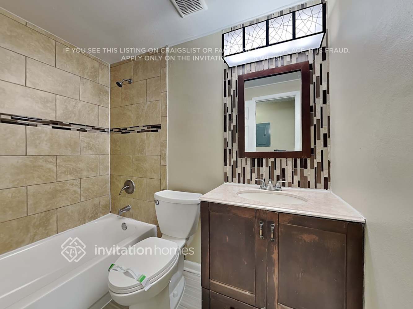 Building Photo - 8261 Greenleaf Cir