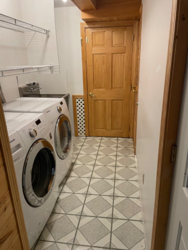 Building Photo - 1 US-1