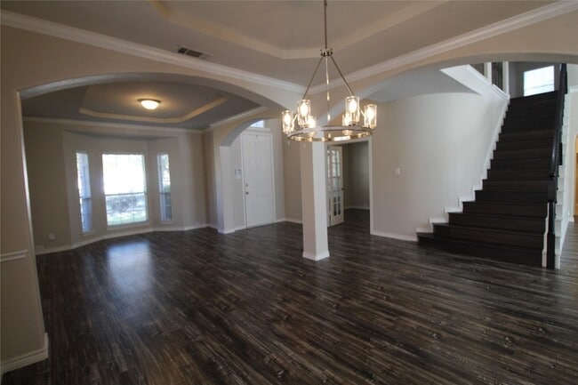 Building Photo - 15195 Shellwood Ln