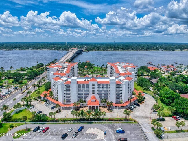 Building Photo - 1 John Anderson Dr