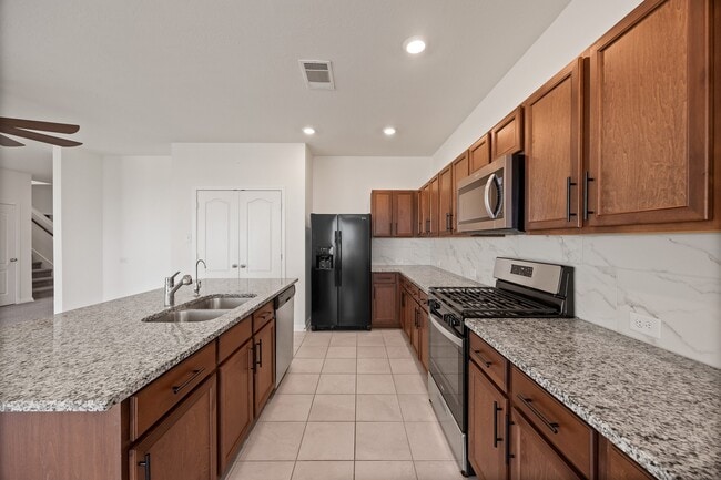 Building Photo - 25619 Cartington Ln