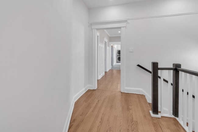 Building Photo - 1121 Avenue C
