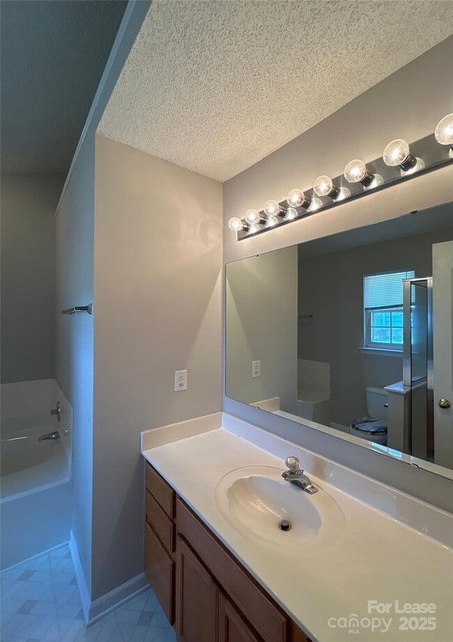 Building Photo - 7513 Grabill Dr
