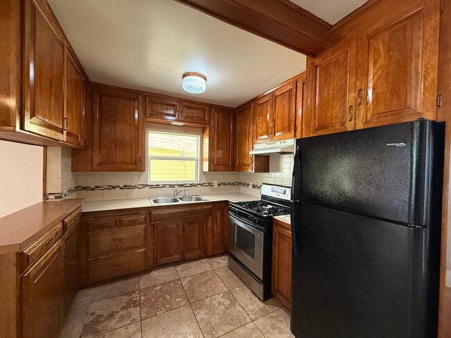 Building Photo - North Park 2/2+ Bonus room, garage and rea...