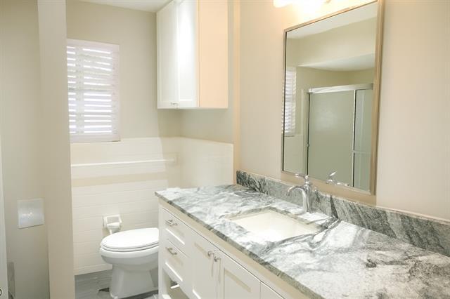 Building Photo - 6159 Bandera Ave