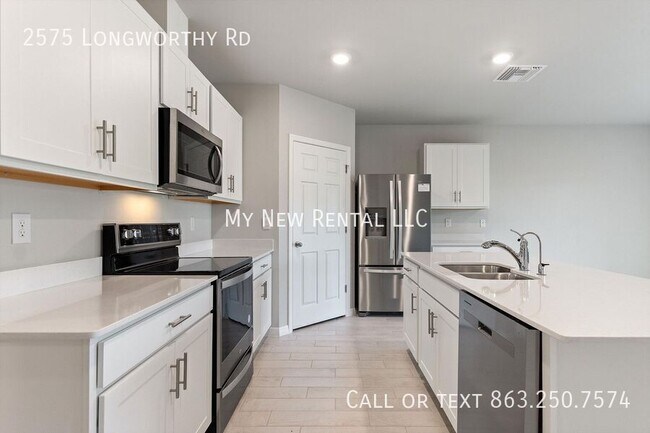 Building Photo - 2575 Longworthy Rd