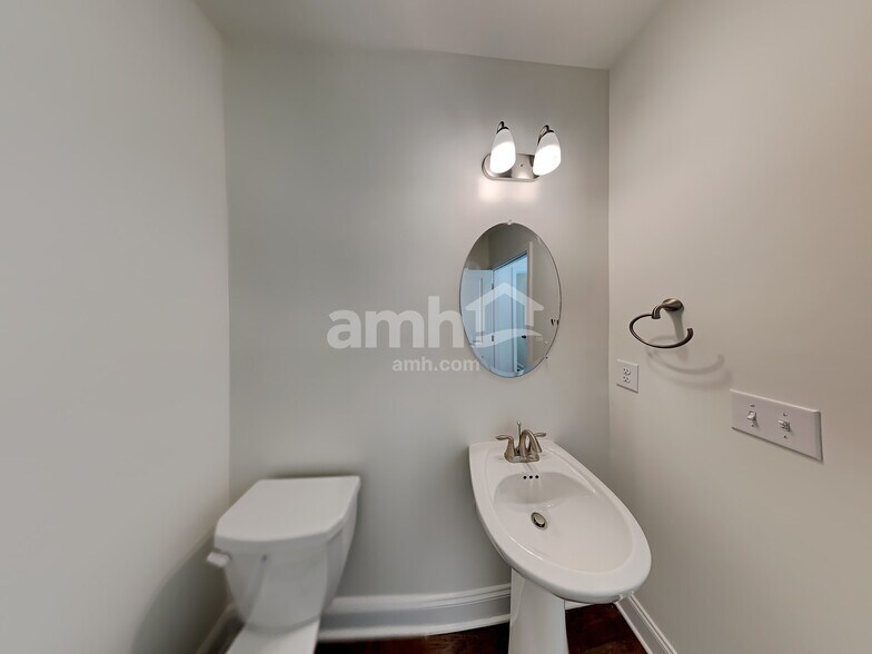 Building Photo - 412 Tributary Ln