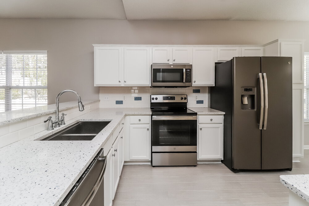 Building Photo - 110 Peterborough Dr