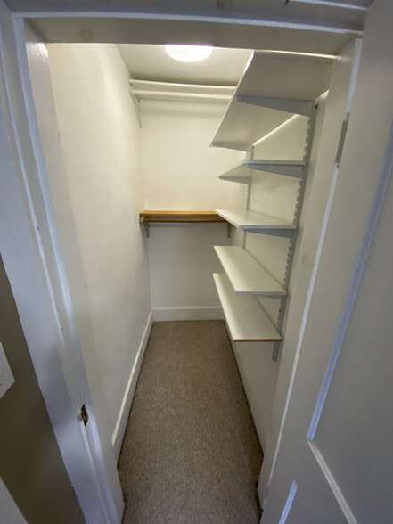 Building Photo - 30 Boyce St