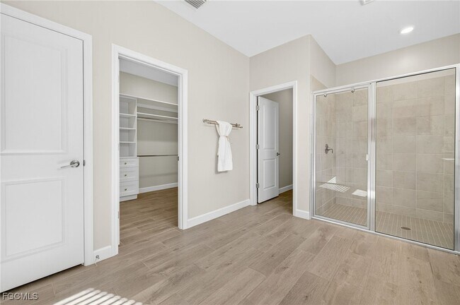 Building Photo - 11279 Canopy Loop