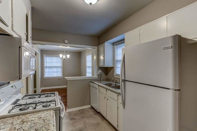 Building Photo - Newly renovated / Law enforcement discount