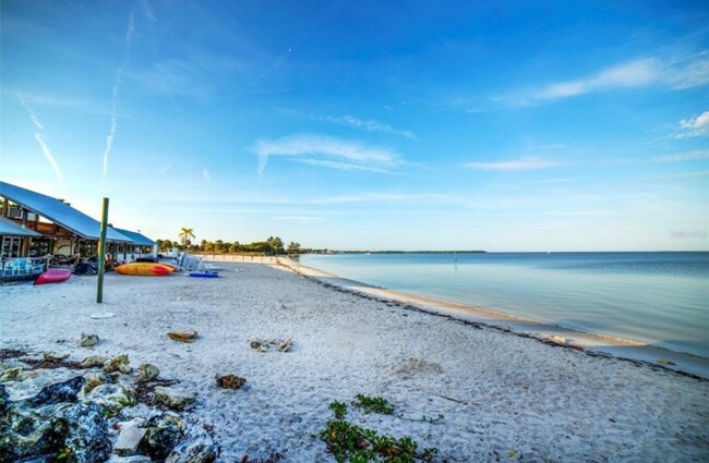 Building Photo - 521 Bahia Beach Blvd