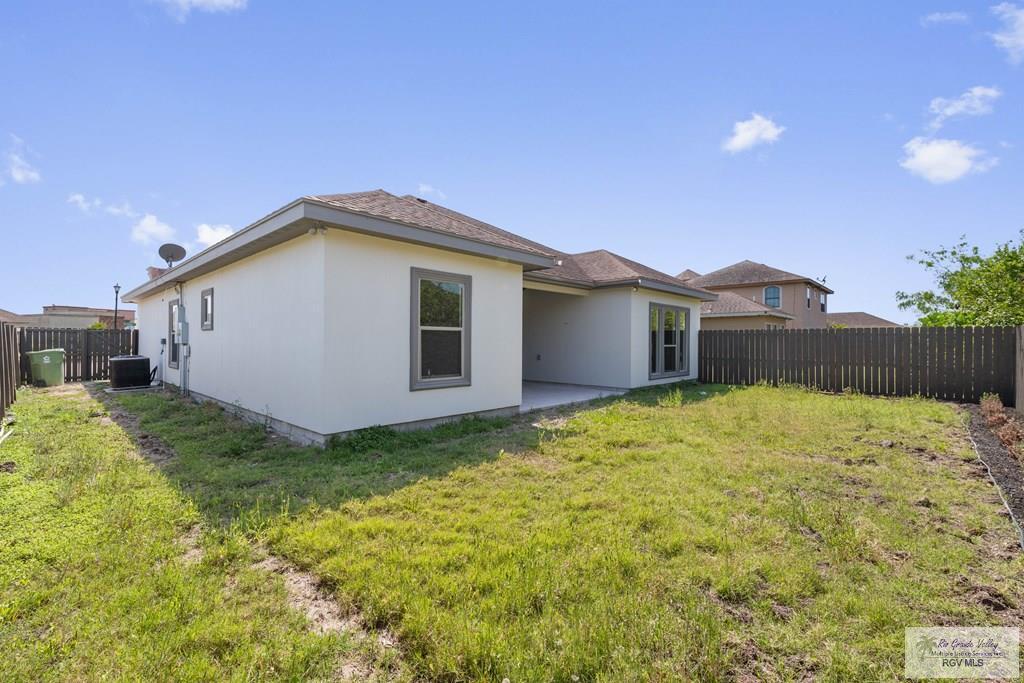 Building Photo - 2170 Portofino Blvd