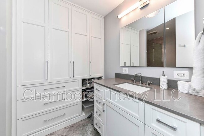 Building Photo - 2536 S Arlington Mill Dr