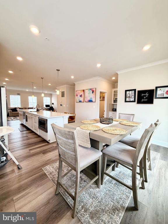 Building Photo - 11470 St Luke Dr