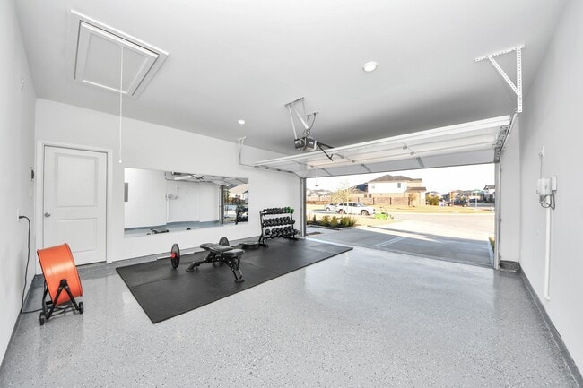 Building Photo - 21811 Tallulah River Dr