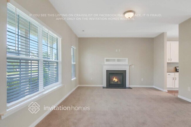Building Photo - 920 Lakemont Dr