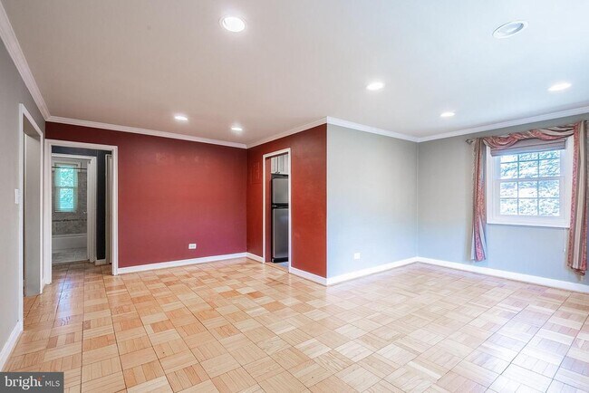 Building Photo - 4374 N Pershing Dr